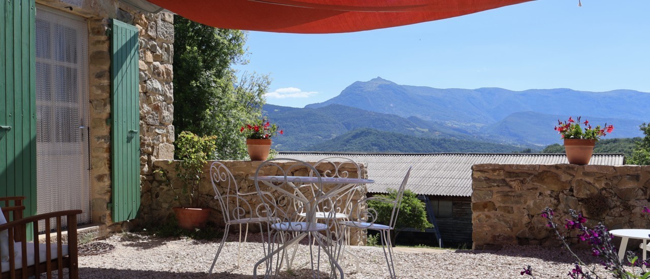 12-vue-depuis-terasse-gite-soau-drome.jpg