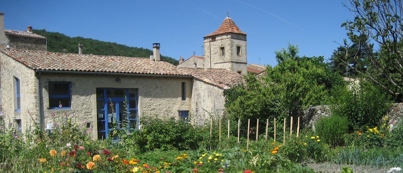 bourdeaux-jardin-fleuri.jpg