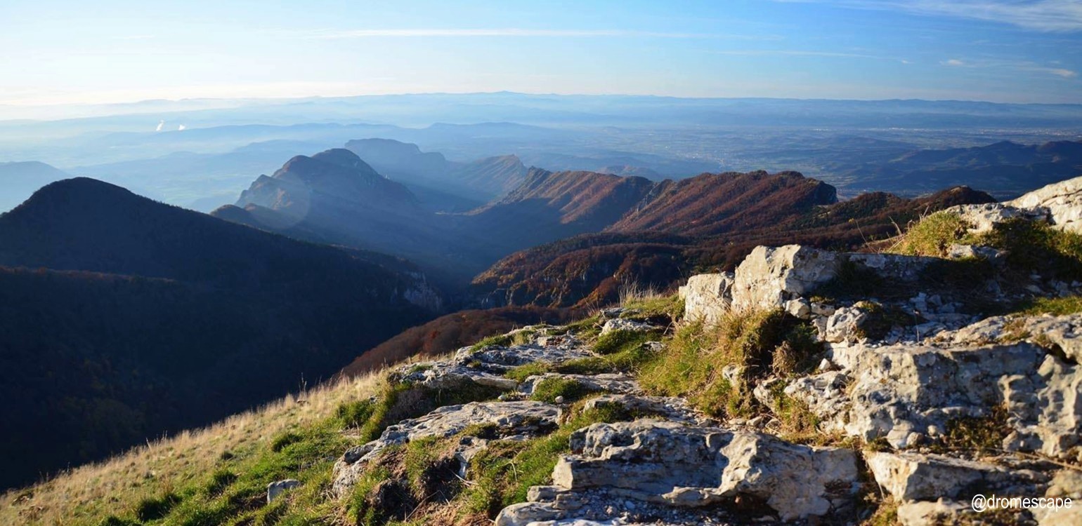 Forêt de Saoû Rochecolombe depuis les 3 becs.jpg