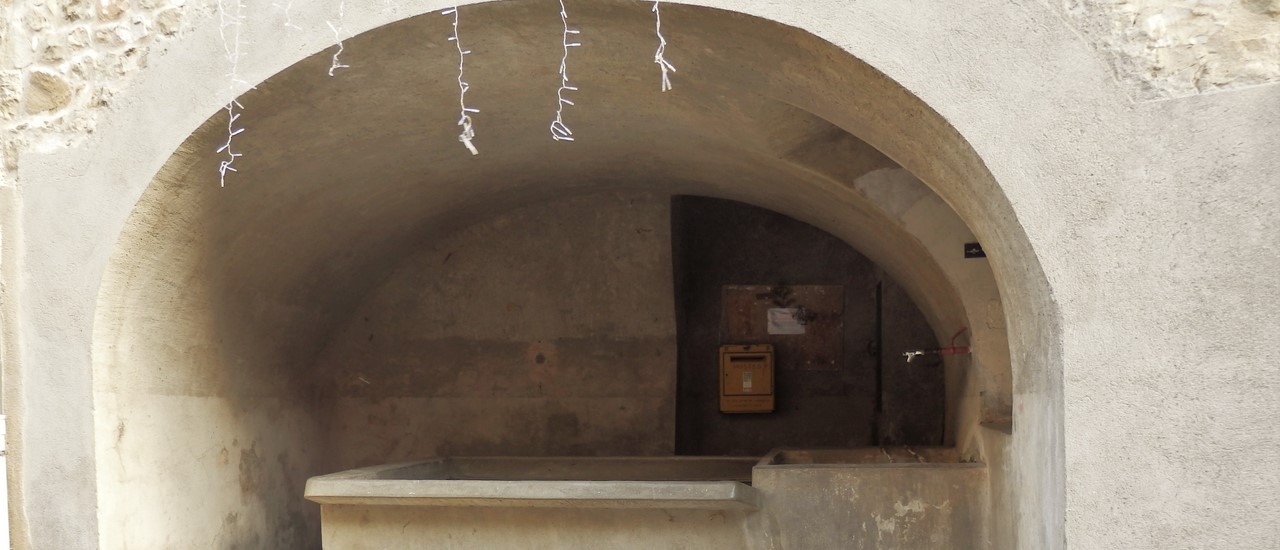 francillon-le-lavoir.jpg