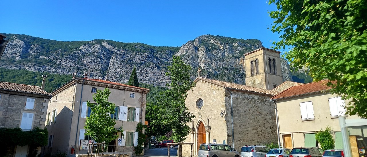 saou 15 place de l'eglise.jpg