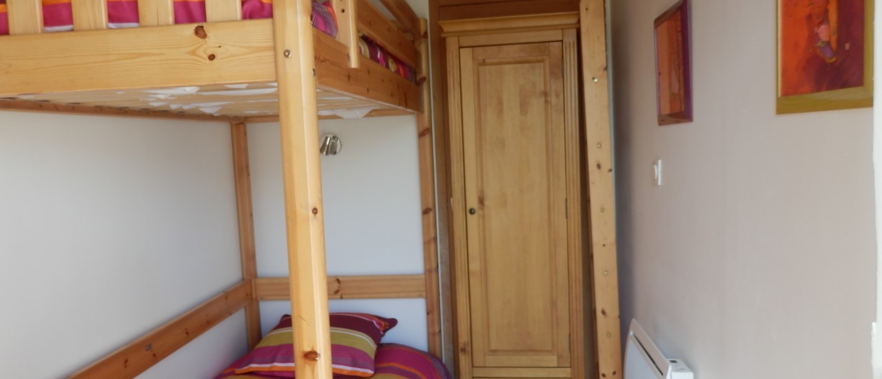 chambre enfant gite saou drome.jpg