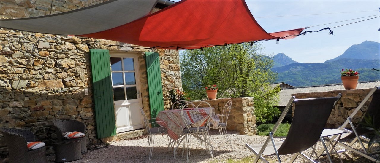 gite saou drome terrasse.jpg