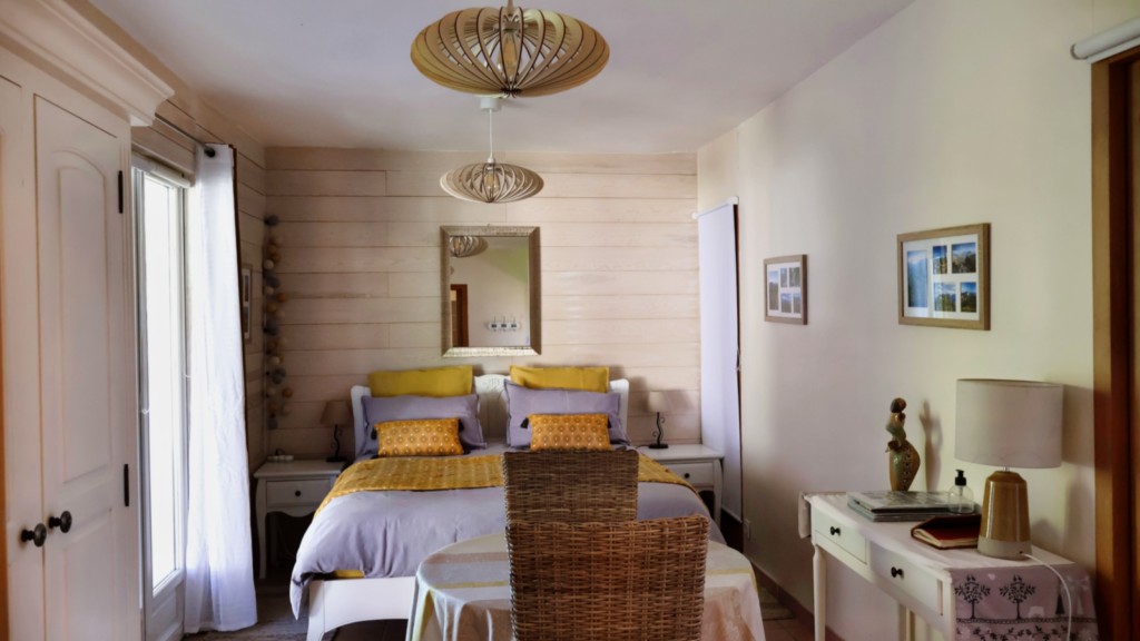 Gîte Angèle Ferme Bio Le Panicaut près de Saoû Drôme