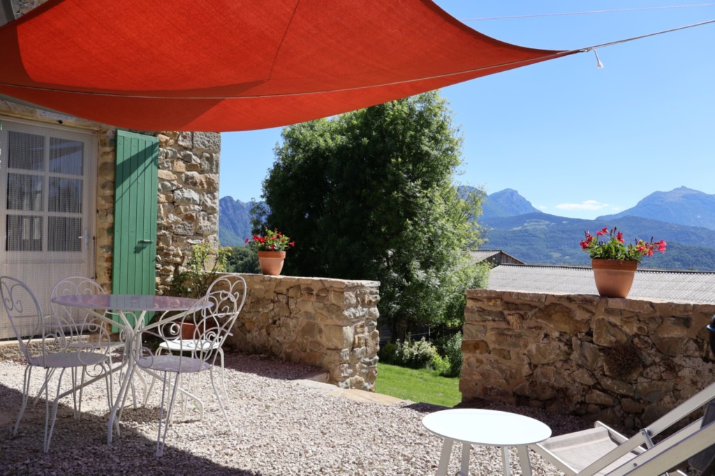 Gîte Angèle Ferme Bio Le Panicaut près de Saoû Drôme